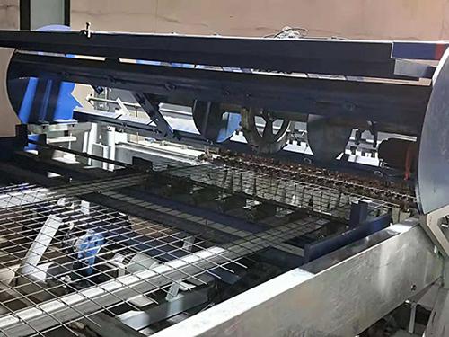 養(yǎng)殖網(wǎng)排焊機(jī) 養(yǎng)殖網(wǎng)排焊機(jī)